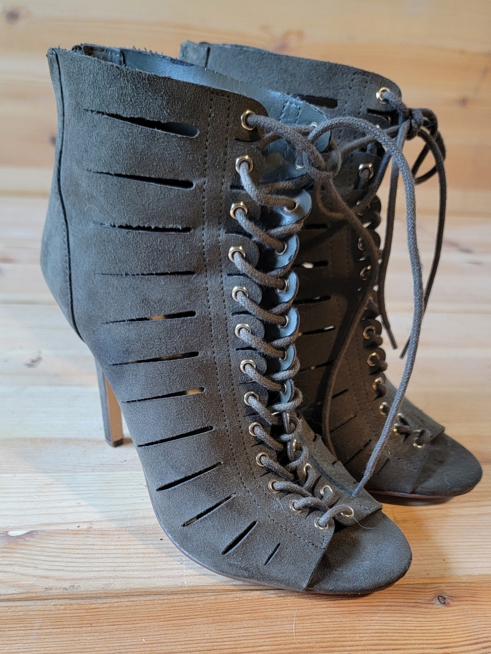 Forever 21 Olive Gray Lace-Up Cutout Peep-Toe High Heel Booties Size 7
